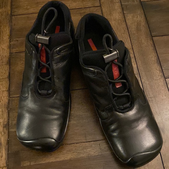 Leather Prada! - Picture 1 of 11